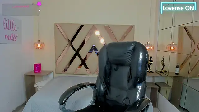 Anyelo_Twink Live XXX-chat