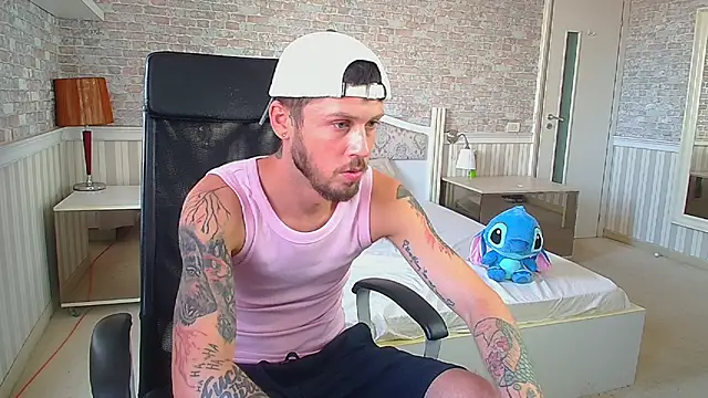Živý XXX chat JonahShaw