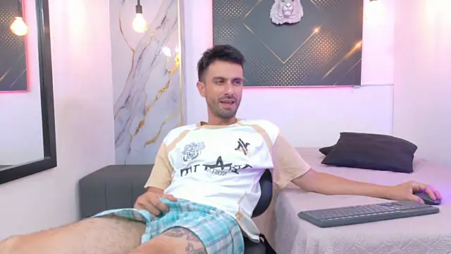 Chat +18 de KingOfTemptation ao vivo