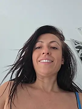 Risky_woman's Live XXX Chat