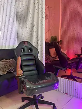 Zyra_tay's Live XXX Chat