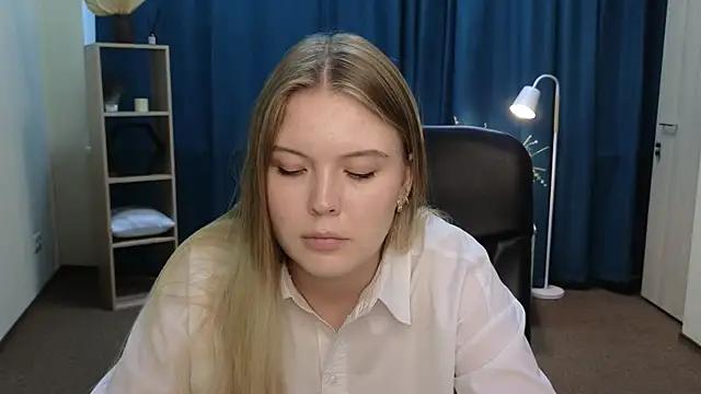 HortensiaHall Live XXX Chat