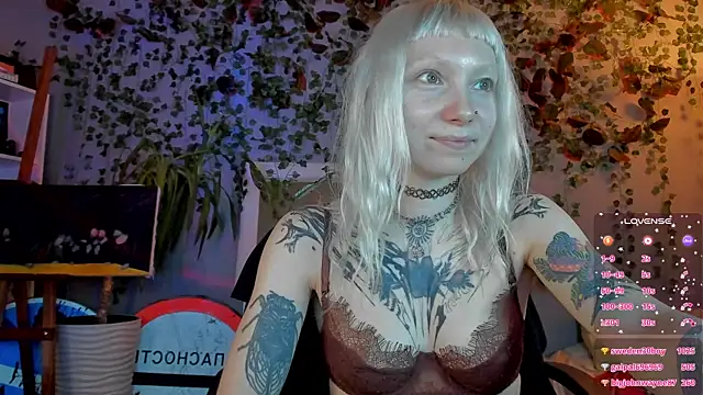 XXX chat uživo modela tattoo_art_baby