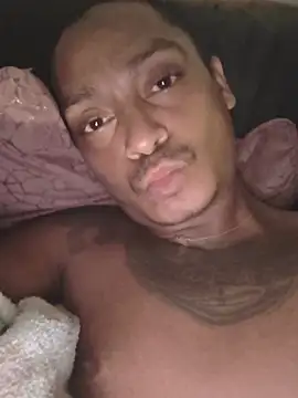 Wide-eyedLight6's Live XXX Chat