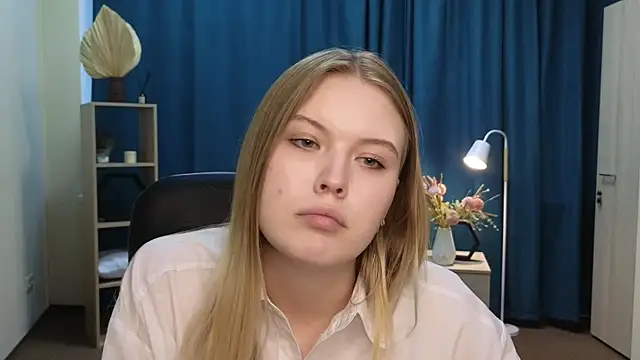 HortensiaHall Live XXX Chat
