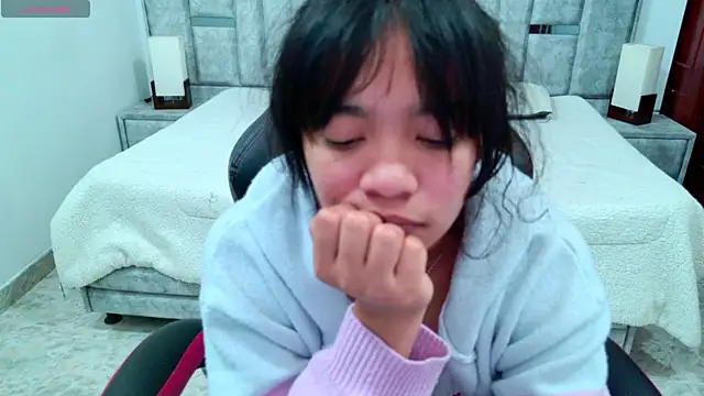 laureentt_ Chat XXX in diretta