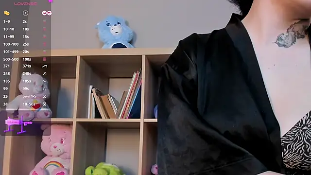 _EmilyRouge_'s Live XXX Chat