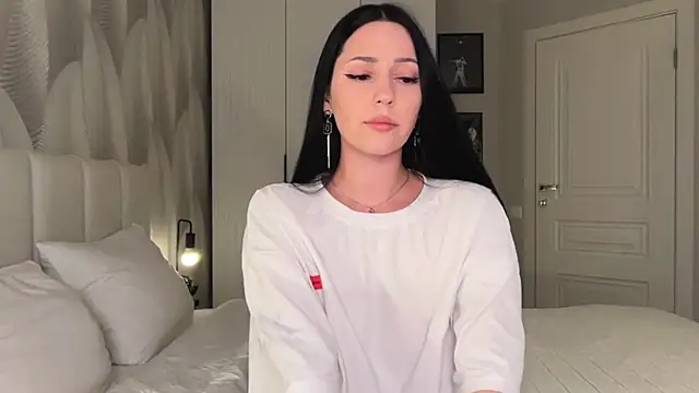צ'אט XXX בשידור חי של MiroslavaLime
