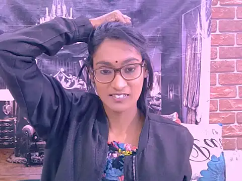 IndianRebel4u2Luv Adlı Modelin Canlı XXX Sohbeti