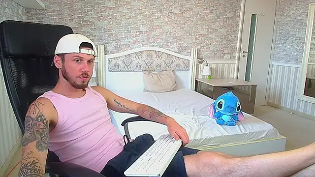 Chat XXX ao vivo de JonahShaw