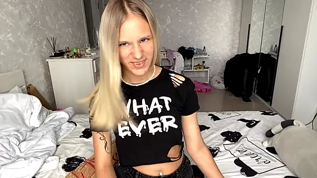 SashaSunnyShy's Live XXX Chat