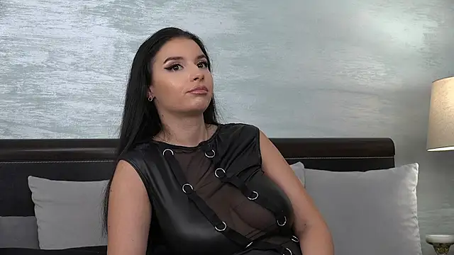 دردشة Natanniella الجنسية المباشرة