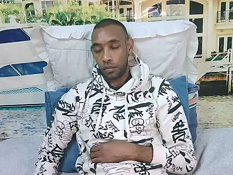 IndianMagicMike élő XXX-chatje
