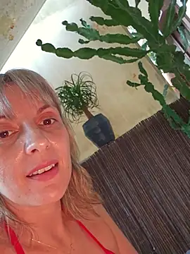 VIKS_SECRET XXX чат на живо