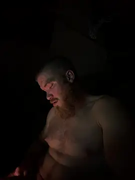 Tonybz0 XXX чат на живо