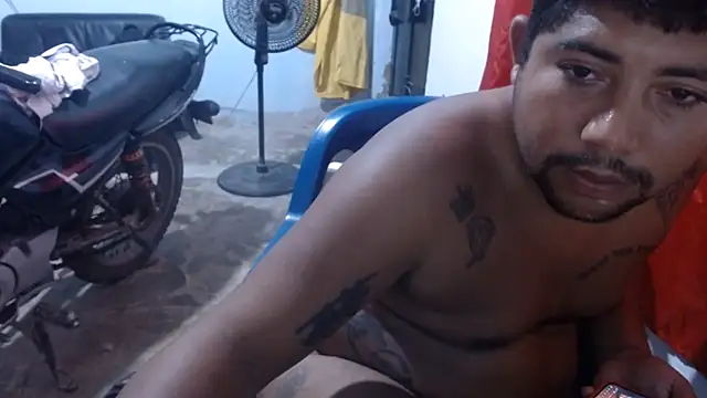 master_juju1924 Chat XXX in diretta