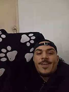 Edneishenrique's Live XXX Chat