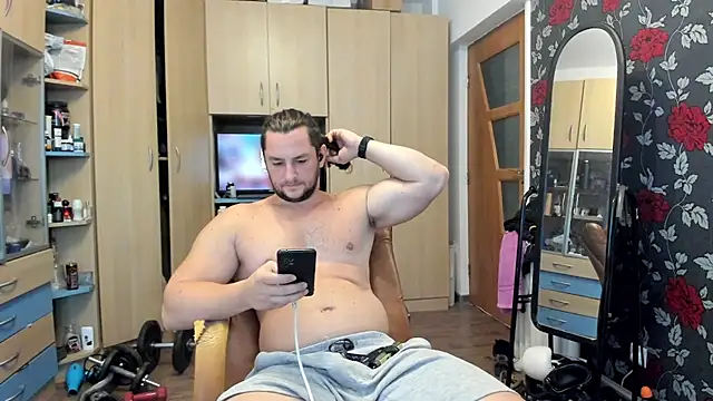 MichaelRagnar_ élő XXX-chatje