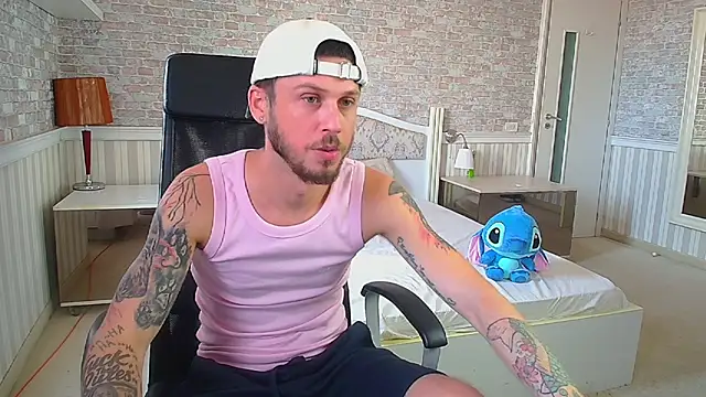 JonahShaw Live XXX-Chat