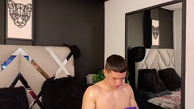 Apolo_Warrior Chat XXX live