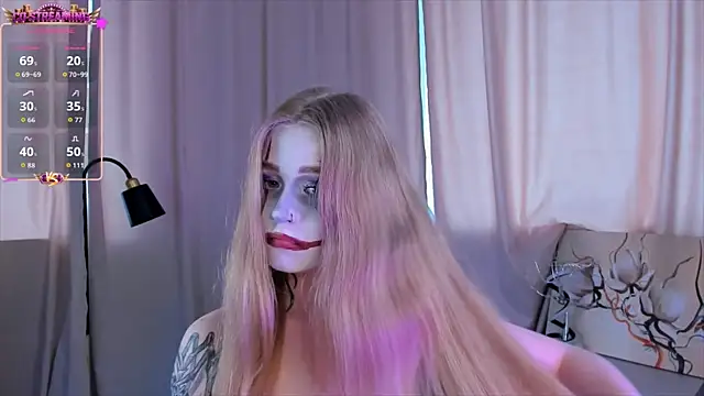 MaireLanda Adlı Modelin Canlı XXX Sohbeti