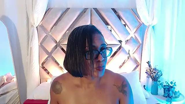 Živý XXX chat MilaMonroeX