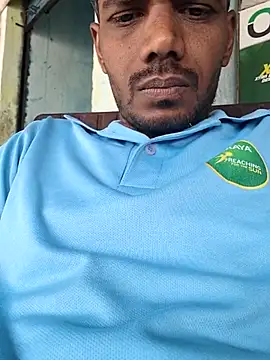 Daddyishere_19 Live XXX-Chat