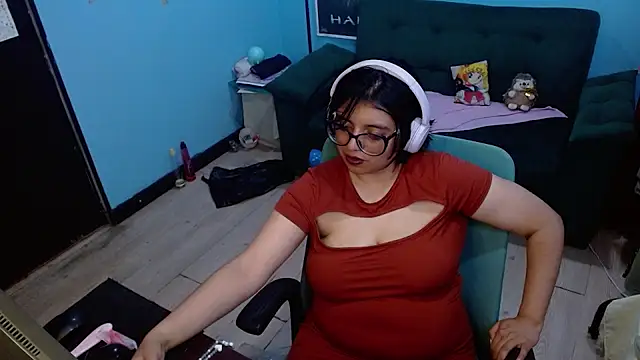 دردشة ohmysqueak الجنسية المباشرة