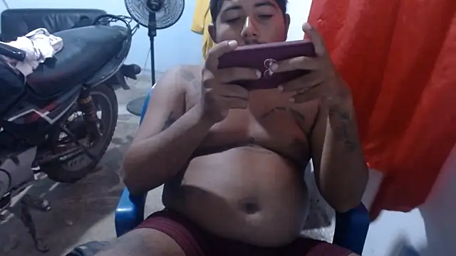 master_juju1924 Chat XXX in diretta
