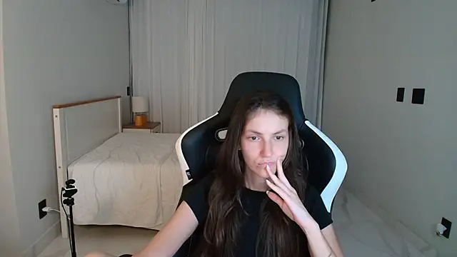 Chatroom XXX en direct de upssnowy
