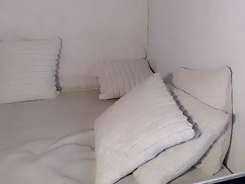Provocative_Touch élő XXX-chatje