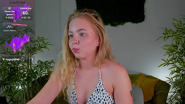Linda__Bloom Obrolan Langsung XXX