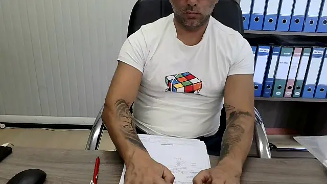 Evasionee XXX чат на живо