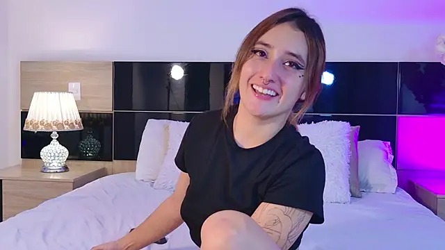 MelissaBlooms' Live XXX Chat