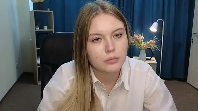 HortensiaHall's Live XXX Chat