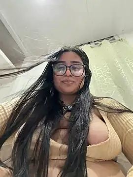 virginbrunette99's Live XXX Chat