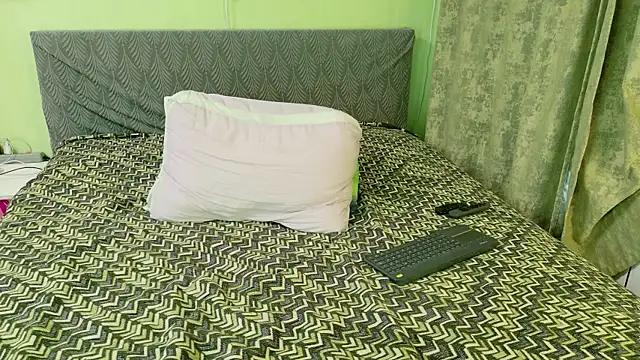 Živý XXX chat Kira_Miler
