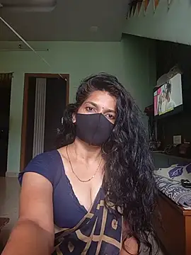 Shuttii_25 live XXX chat