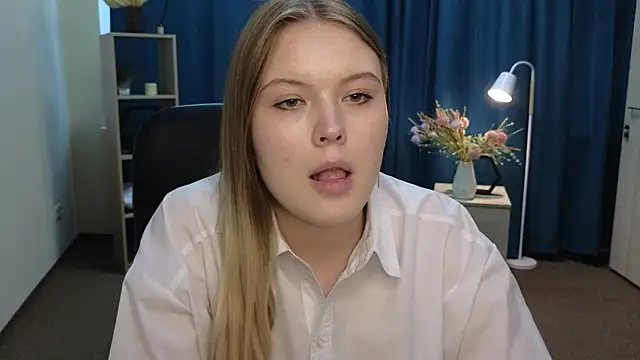 HortensiaHall's Live XXX Chat