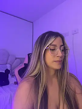 Chat +18 de Issabela_G1 ao vivo