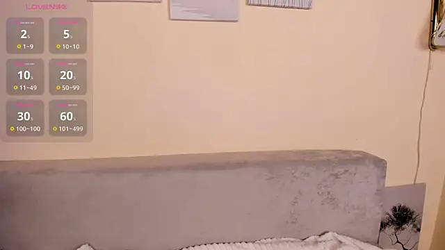 MidnightPoise's Live XXX Chat