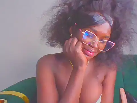 cutesmiling Live XXX-chat