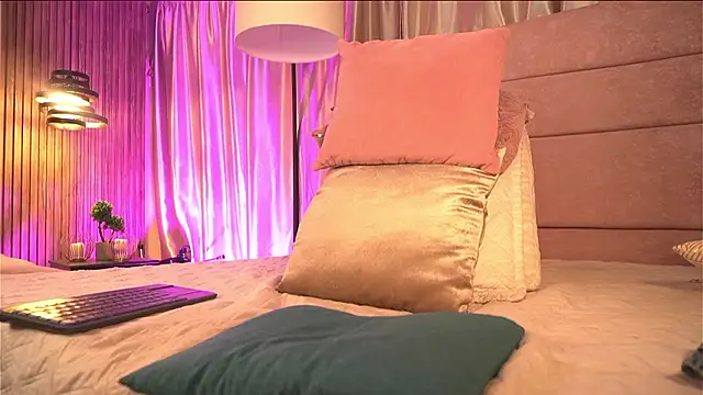 Chat XXX en directo de Chloe_Cherry21