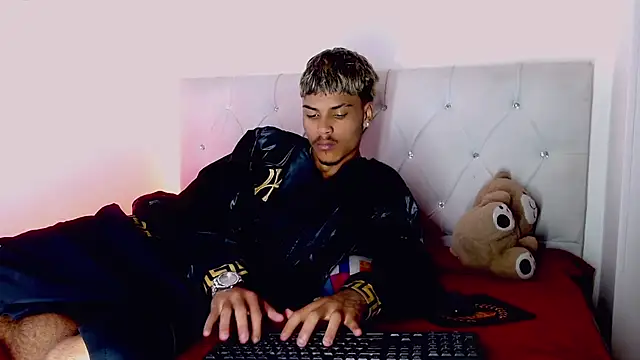 Angel_foxc13 Live XXX-chat