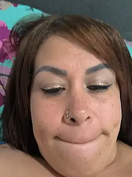 Natymendoza998 XXX чат на живо
