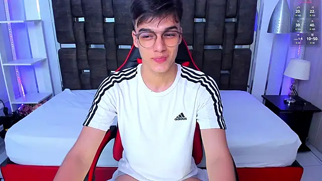 Gerony_ Live XXX-chat