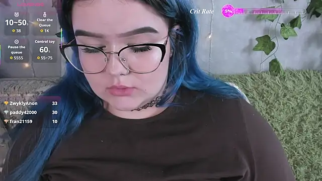 Chat +18 de _CandyM1lky_ ao vivo