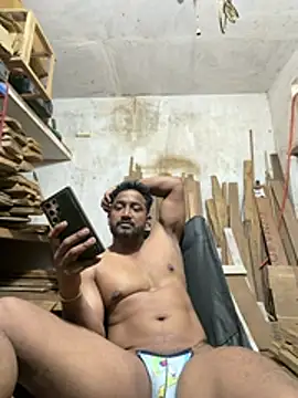 Chat XXX ao vivo de Rabi_BULKBEAST