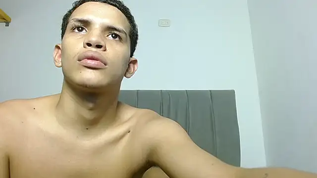 Jose_And_Daniel Live XXX-Chat