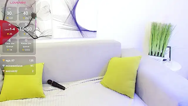 XXX chat uživo modela Vita_Flowen